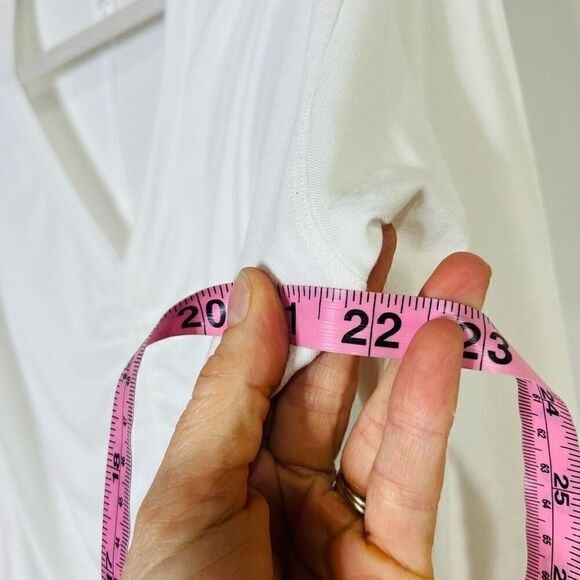 Athleta White Center Ruched Longsleeve Tee Shirt V-neck - Picture 3 of 6